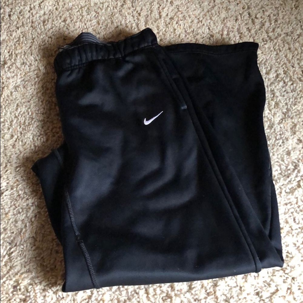 Draw string Nike sweats with zip bottoms